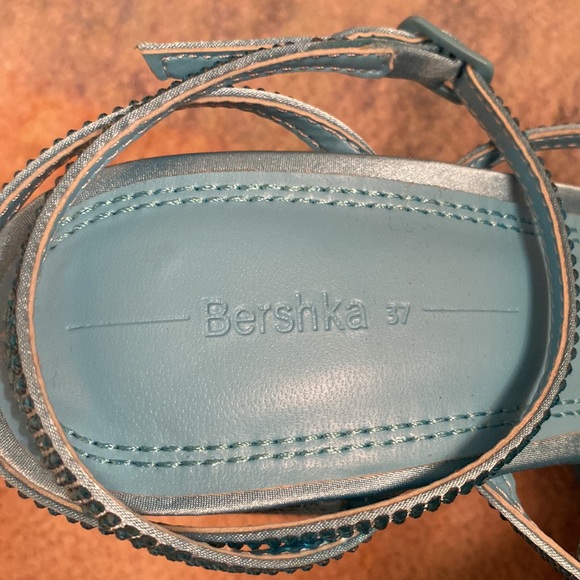 Bershka High Heel Platform Sandals with Rhinestones - Blue - Size 37, 6.5 - Picture 4 of 7